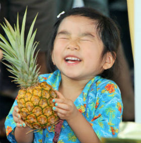 Hawaii Pineapple little girl